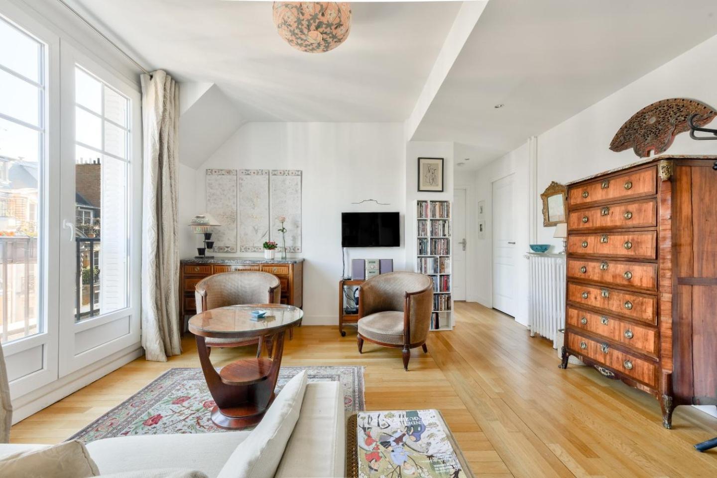 Apartment Stunning Parisian 1br Flat Near The Eiffel Tower *