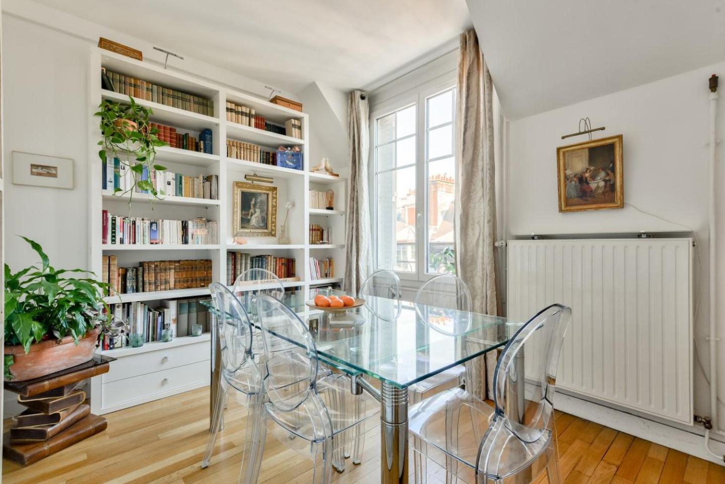 Stunning Parisian 1br Flat Near The Eiffel Tower Apartment