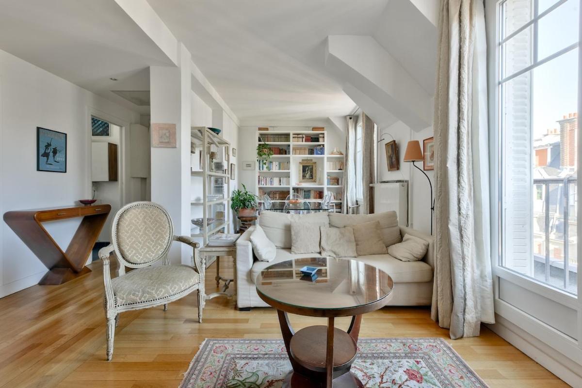 Stunning Parisian 1br Flat Near The Eiffel Tower * Paris